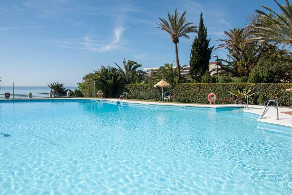 Sunset Beach Charming Apartment With Jacuzzi Torremolinos Buitenkant foto